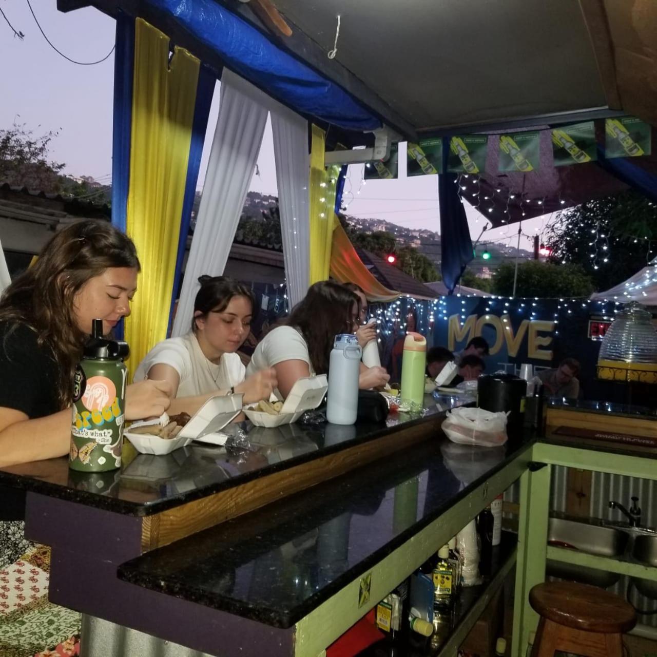 Dancehall Hostel 金斯敦 外观 照片