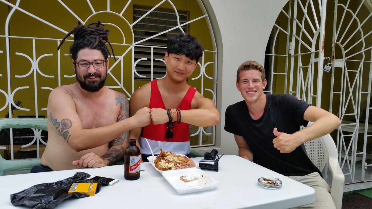 Dancehall Hostel 金斯敦 外观 照片